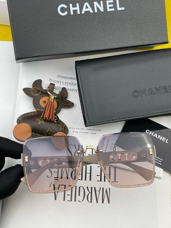 [Chanel] 2024 open spring new Trendy explosive models fashion box sunglasses high quality wear comfortable Net red tide models sunglasses Ms. high-definition thickened sunglasses     High-quality TR frame Model CH1291