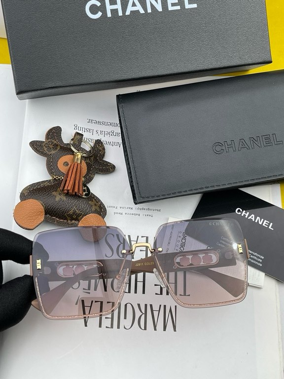 [Chanel] 2024 open spring new Trendy explosive models fashion box sunglasses high quality wear comfortable Net red tide models sunglasses Ms. high-definition thickened sunglasses     High-quality TR frame Model CH1291