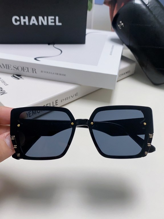 Chanel Chanel 2024 new Xiao Xianger advanced sense of polarized sunglasses fashion box anti-ultraviolet blocking glare sunglasses Netroots with models