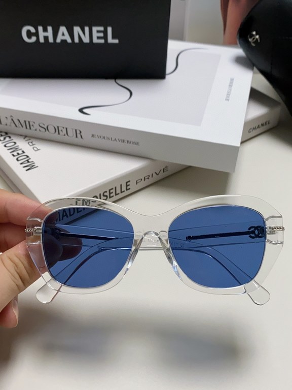 Chanel Chanel 2024 Xiao Xiang sunglasses chain legs butterfly large face thin simple personality sunglasses square small red book premium