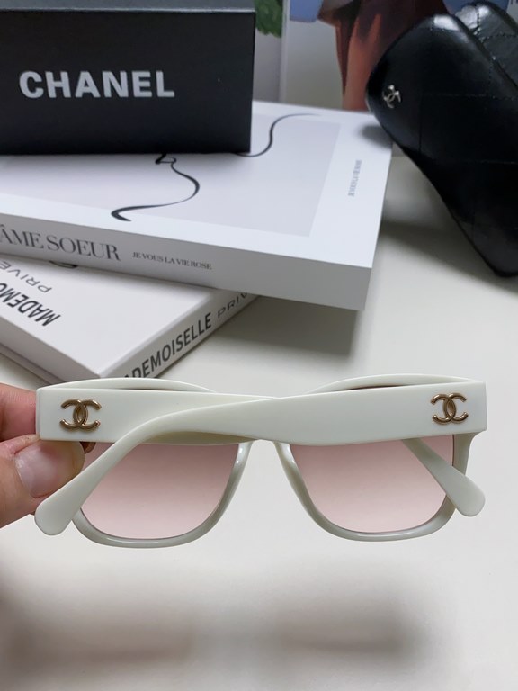 Chanel Chanel pearl sunglasses female new double C polarized star vegan sunglasses fashion explosive models