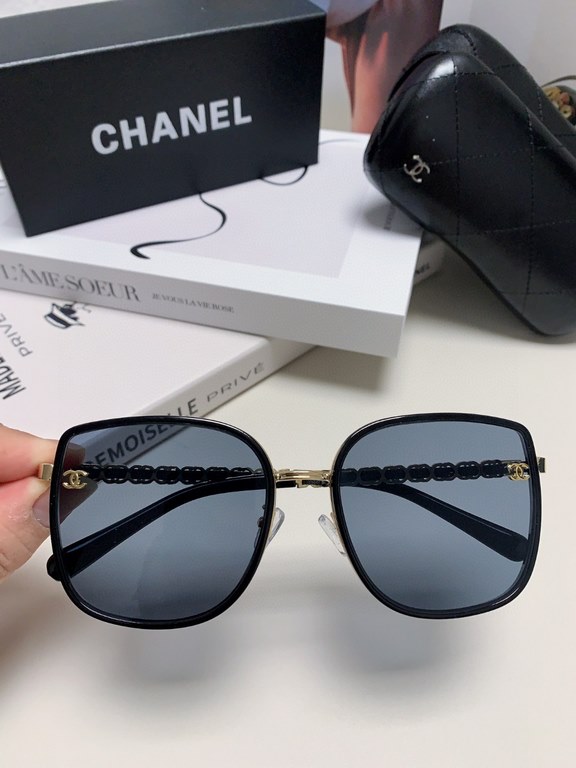 Chanel Chanel 2024 new net red with the same women's sunglasses fashion trend sunglasses driving UV sunglasses new chain double c