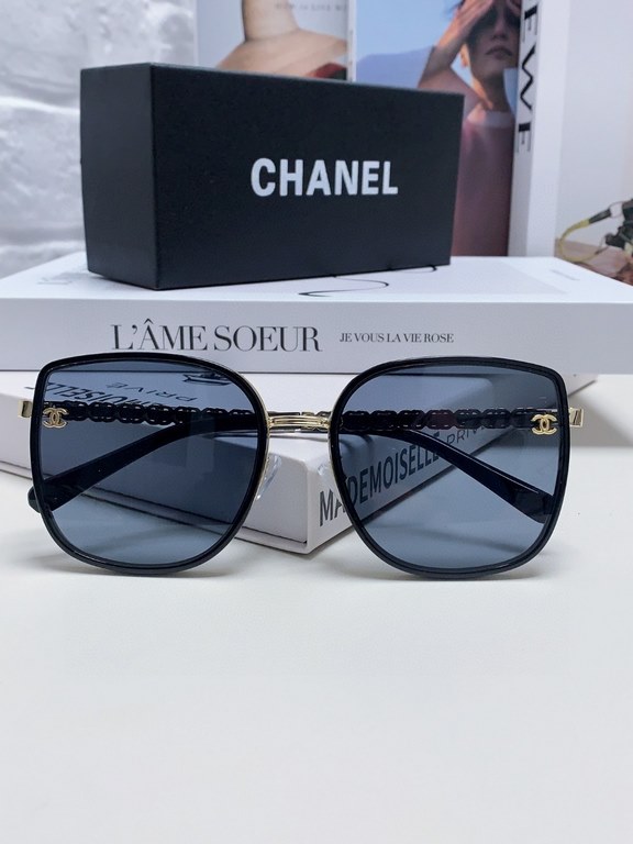 Chanel Chanel 2024 new net red with the same women's sunglasses fashion trend sunglasses driving UV sunglasses new chain double c