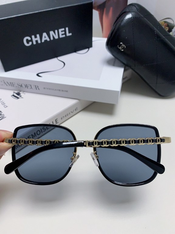 Chanel Chanel 2024 new net red with the same women's sunglasses fashion trend sunglasses driving UV sunglasses new chain double c