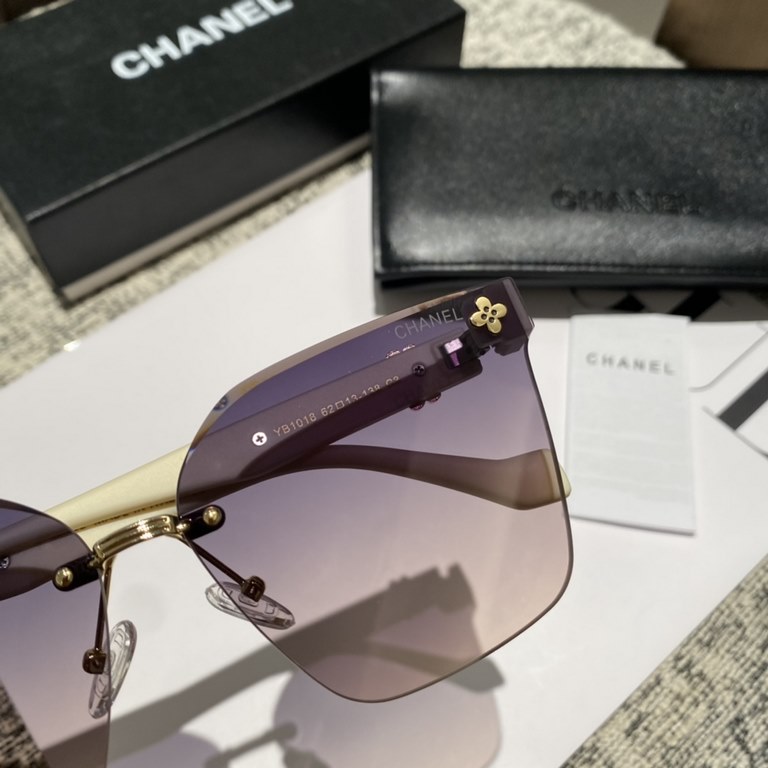 Chanel [Polarized Series2024 New Polarized Sunglasses Style Multi .The classic square frame design is not picky about face shape, and it is very elegant whether it is paired with a coat or a dress.Polarized Sunglasses UV