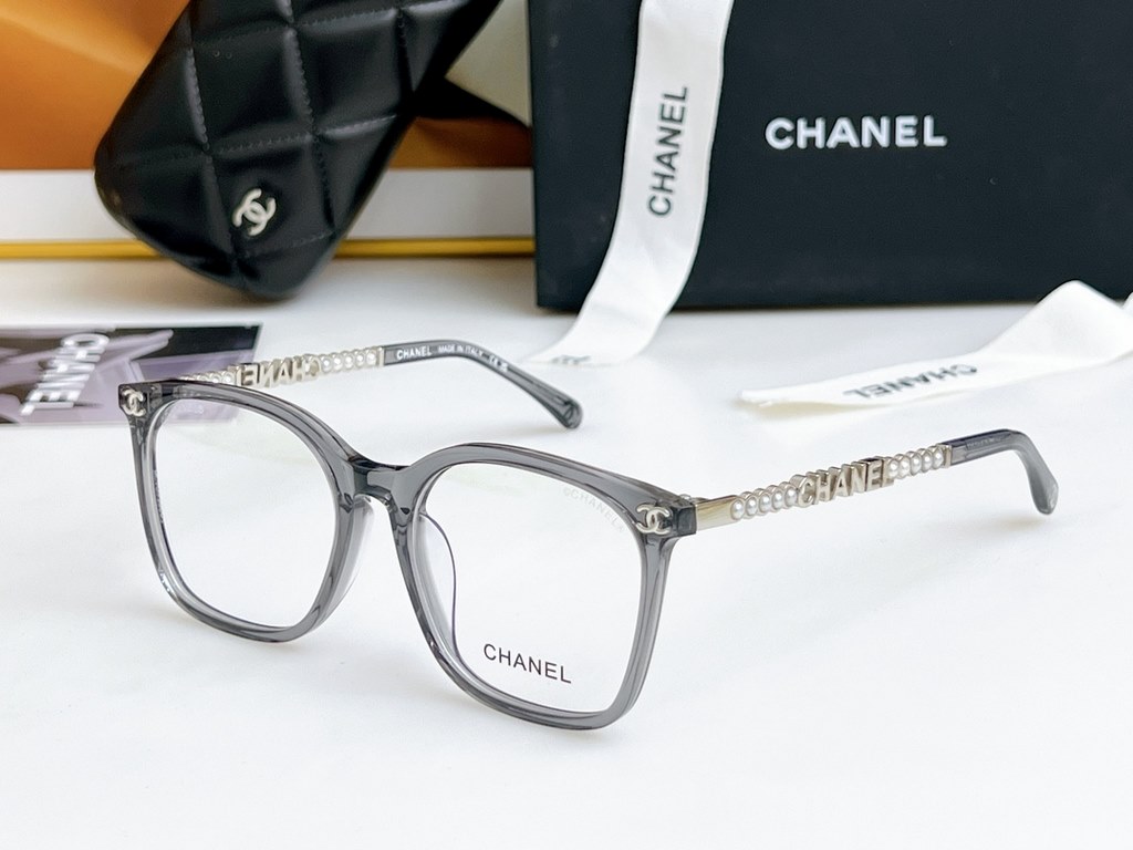 CHANE Hundreds of matching eyeglasses frames can be fitted with prescription glassesClassic Chanel PearlsCH0787 SIZE 51-17-145SIZE 51-17-145