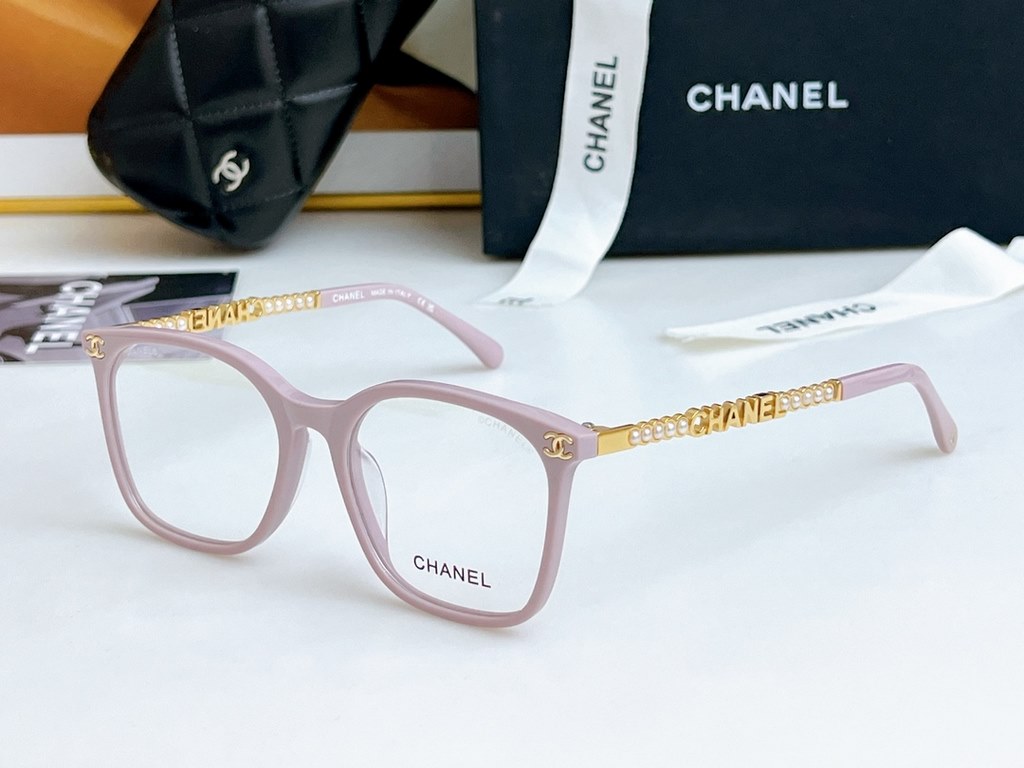 CHANE Hundreds of matching eyeglasses frames can be fitted with prescription glassesClassic Chanel PearlsCH0787 SIZE 51-17-145SIZE 51-17-145