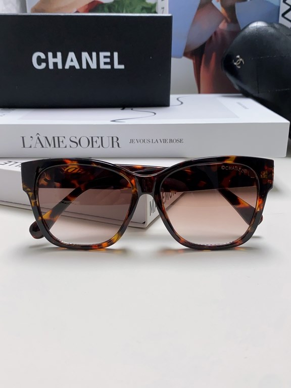 Chanel Chanel pearl sunglasses female new double C polarized star vegan sunglasses fashion explosive models