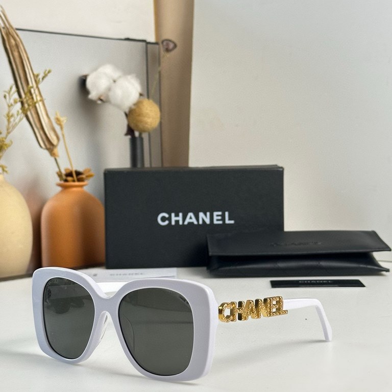 The original single authentic with diamonds. Goods high quality Barcode two-dimensional bag packaging This year's hot models [CHANEL] CHANEL CH5422B fashion sunglasses   CHANEL rectangular sunglasses letters mirror leg l