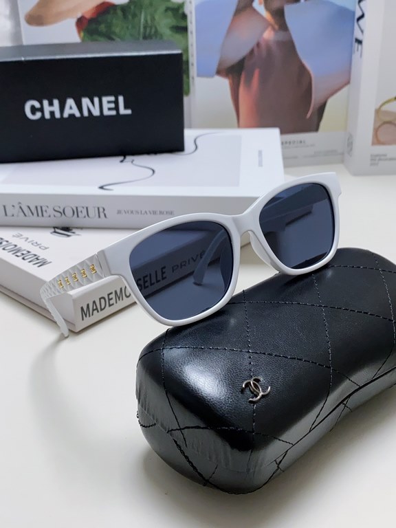 Chanel New diamond logo sunglasses sunglasses for men and women CH5484