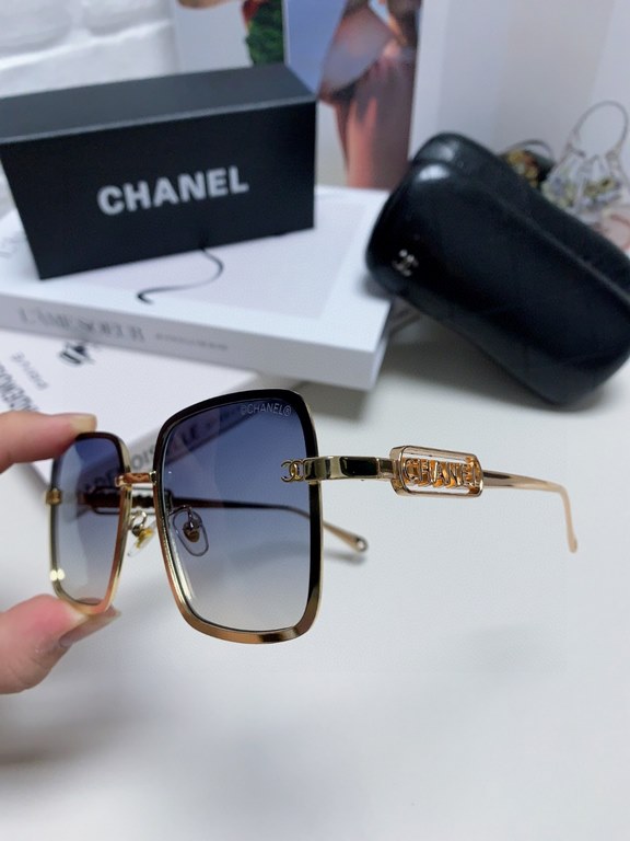 Chanel Chanel 2024 new sunglasses, men's and women's sun shades, metal temples, a must for driving trips!