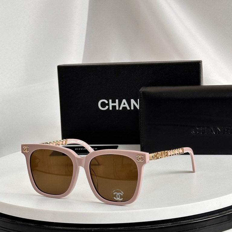 CHANE CHANEL MODEL CH0520 Sunglasses SIZE 54 Mouth 17-145 Square Sunglasses