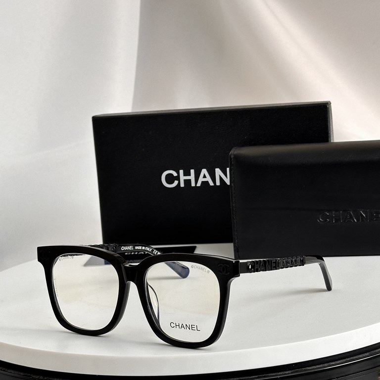 CHANE CHANEL MODEL CH0520 Sunglasses SIZE 54 Mouth 17-145 Square Sunglasses