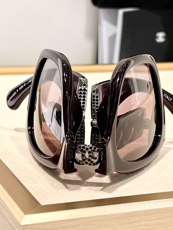 ChanelMod：6055-BSize：54-19-140折叠Foldable sunglasses