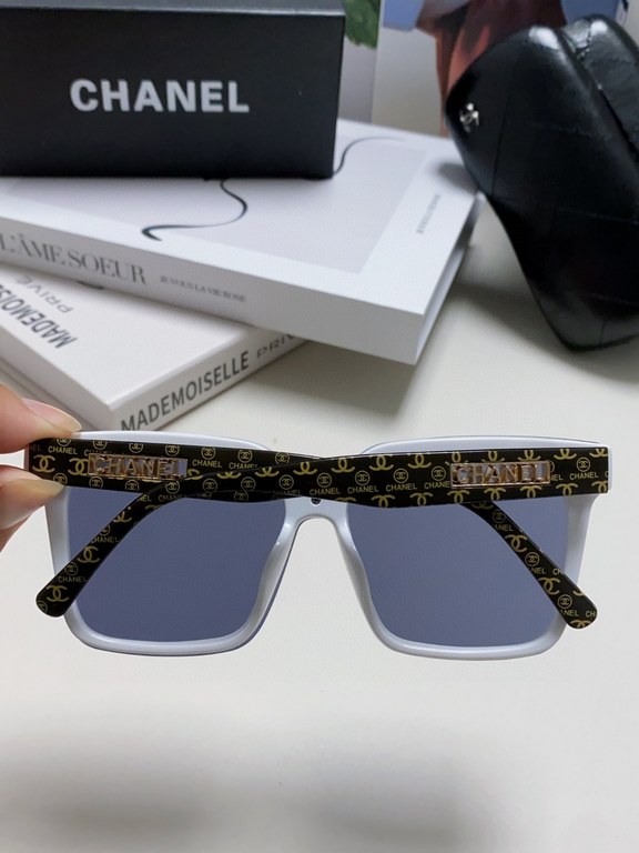 Chanel Chanel sunglasses   round face treasure look over, super cover meat face, show face small Chuan Xiao Xiangfeng style 24 new large square frame sunglasses versatile skinny, huge show face is small!Big face, round f