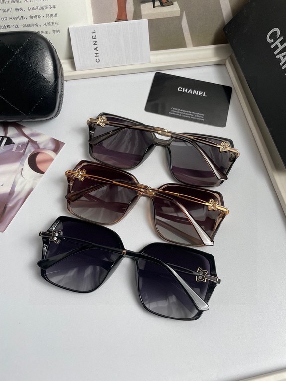 . New   CHANEL Chanel original single quality women's polarized sunglasses   imported Polaroid HD polarized lenses. The official website synchronization sale, fashion atmosphere, travel essential paragraph, buy is to ear