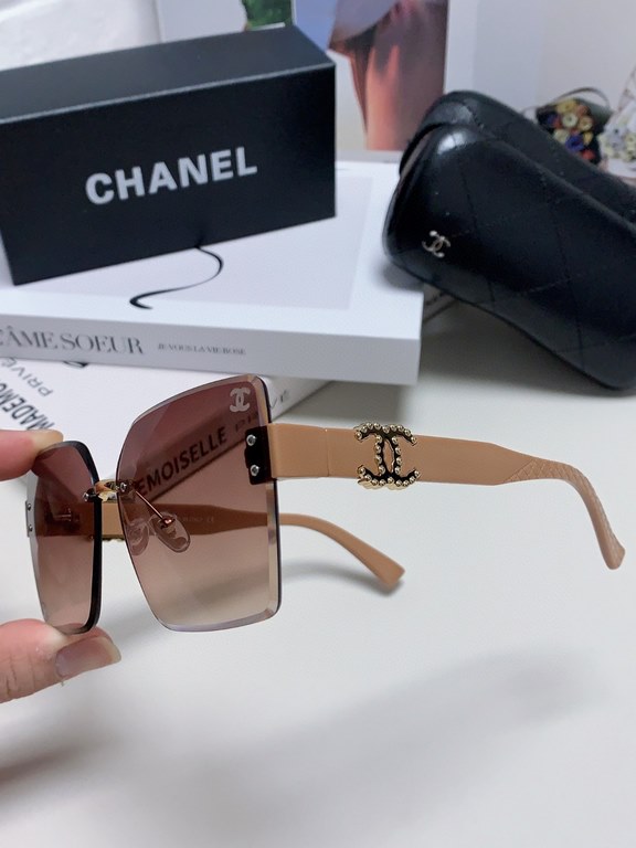 Chanel Chanel net red explosion sunglasses  , sunshade to modify the face god weapon