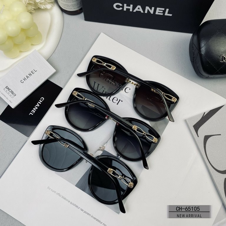 . [CHANEL France]. . [Polaroid Resin HD Lenses] . PC frames - lightweight and comfortable to wear. . [size 62-16-143] . [   new small fragrance sunglasses to reduce the burden of glare, blocking harmful rays of radiation