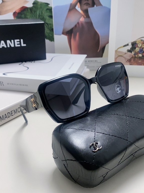 Chanel Chanel 2024 new men and women fashionable and elegant sunglasses women high quality sunglasses driving UV glasses fashion ladies sunglasses