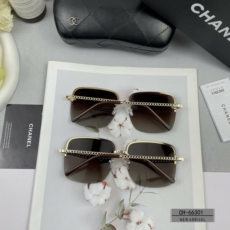 . [French card Chanel - Chanel] . [Polaroid Resin Polarized Lenses]  . . [Metal Frames-Lightweight and comfortable to wear]  . . [size 56-16-146]. . [New sunglasses to reduce the burden of glare, blocking harmful light r