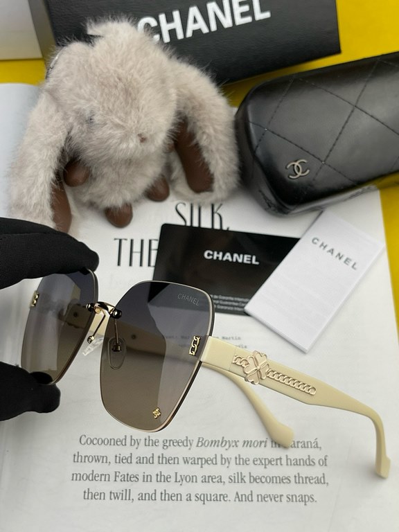 【Chanel】2024 open spring new Trendy explosive models fashion box polarized sunglasses high quality wear comfortable Net red tide models sunglasses Ms. high-definition polarized sunglasses     High-quality frame Model CH1