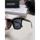 Chanel Chanel large frame sunglasses sunglasses Classic square box design, not pick face type. High-definition lenses, whether with a coat or a dress are very temperamentally polarized lenses to prevent ultraviolet rays