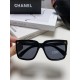 Chanel Chanel large frame sunglasses sunglasses Classic square box design, not pick face type. High-definition lenses, whether with a coat or a dress are very temperamentally polarized lenses to prevent ultraviolet rays