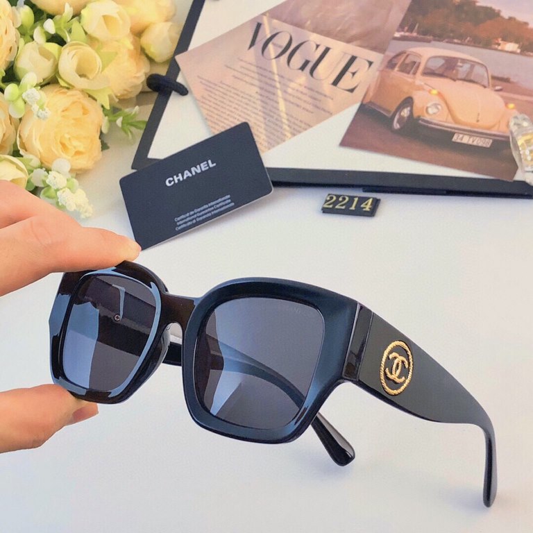 Chanel2024 spring and summer new comfortable universal elegant fashion versatile classic trend sunglasses CH