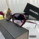 . [CHANEL France]. . [Polaroid Resin HD Lenses] . PC frames - lightweight and comfortable to wear. . [size 58-18-137] . [   new small fragrance sunglasses to reduce the burden of glare, blocking harmful rays of radiation