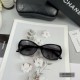 . [CHANEL France]. . [Polaroid Resin HD Lenses] . PC frames - lightweight and comfortable to wear. . [size 58-18-137] . [   new small fragrance sunglasses to reduce the burden of glare, blocking harmful rays of radiation