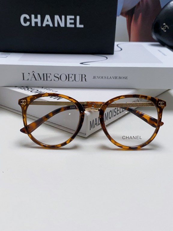 Chanel Chanel 2024 new Korean retro round frame eyeglasses frame women's ultra-lightweight fashion can be equipped with lenses eyes myopia frame high quality