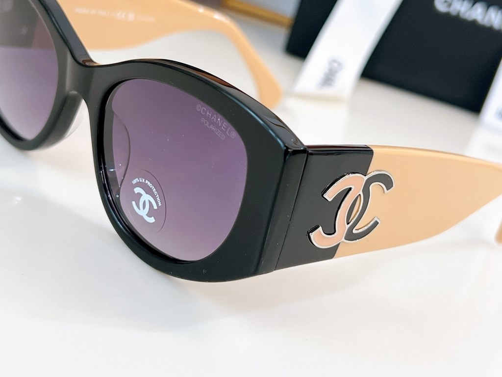 CHANEL High Edition 5524 Black Beige