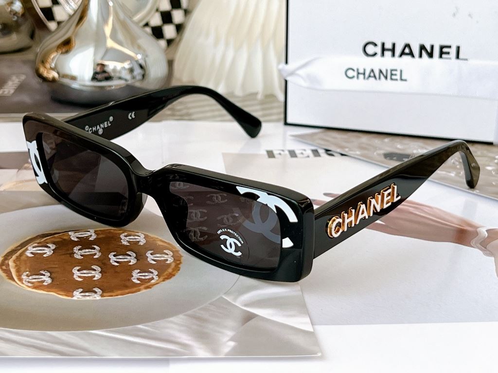 CHANEL 9105 original wide-legged version High version flush color  71473A 2022 summer new small red book hot pushBaked lacquer double C big logo letters baked lacquer whiteSize 54 mouth 18-145