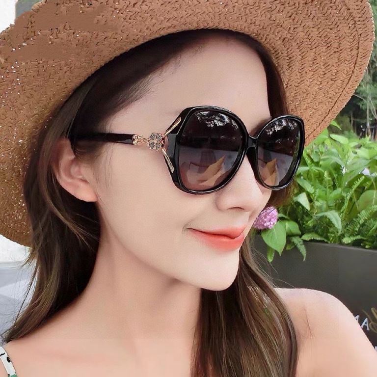 . New   CHANEL Chanel original single quality women's polarized sunglasses   imported Polaroid HD polarized lenses. The official website synchronization sale, fashion atmosphere, travel essential models, buy is to earn