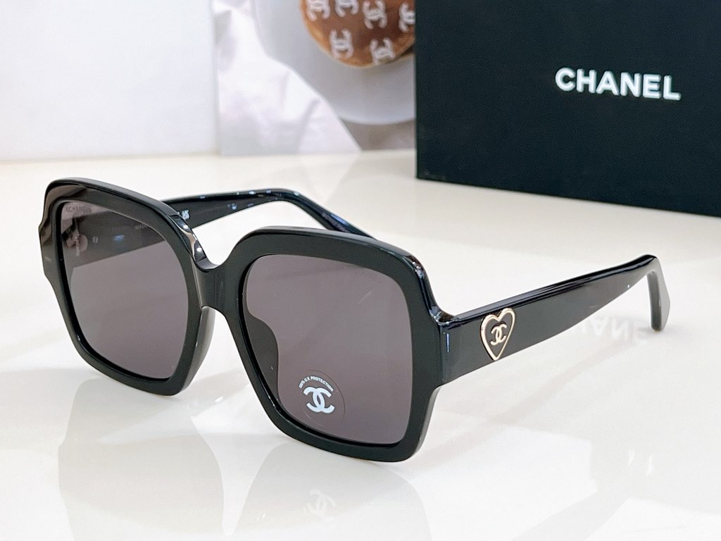 CHANEL The highest version of the market 11 details of the anti-counterfeiting code Recognize the version of   small red book burst recommended glasses Model 5479 Size 56 mouth 18-140