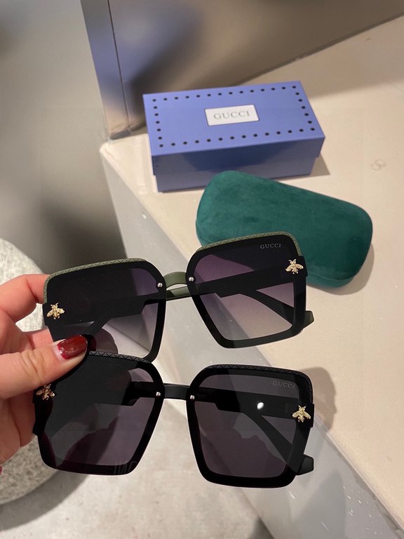 Chanel new models! New shipment! New model shipment!   Women's HD thickened polarized sunglasses     High quality TR-90 frames Fashionable and versatile!5162