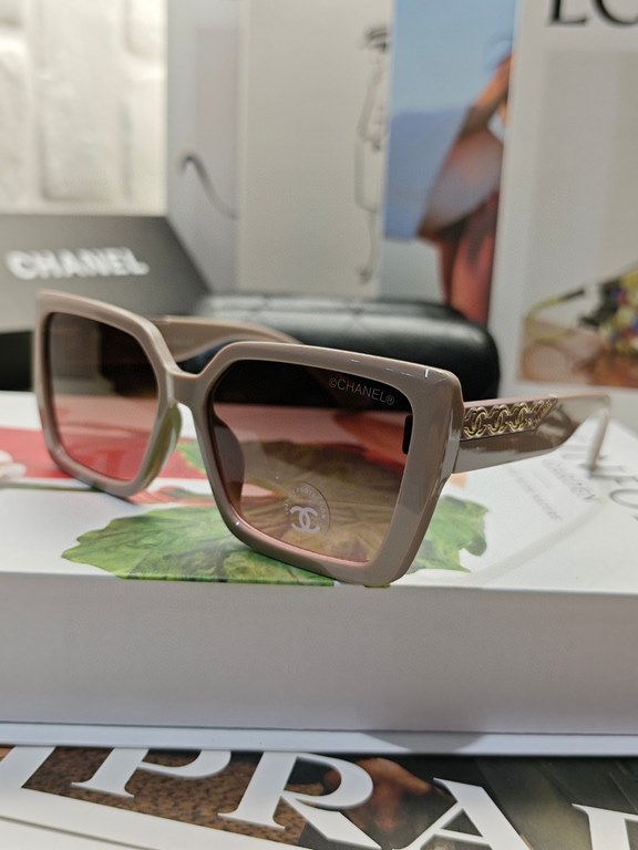 CHANEL Chanel    Fashion Sunglasses Lenses Top Luxury [Strong] High Quality [Victory] [Kiss]    [Delighted] Extraordinary Temperament    Ladies Driving Sunglasses [ Love] 8 Colors