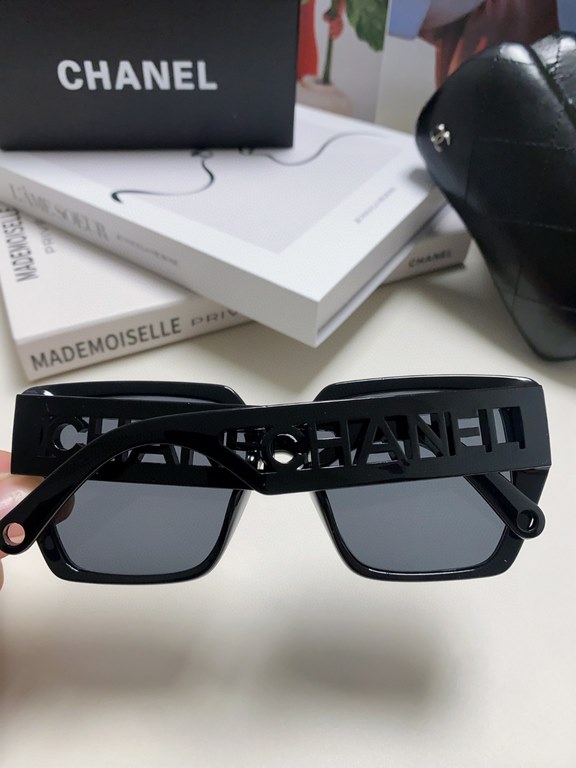 Chanel Chanel 2024 new English letters square box sunglasses female Korean version of the trend of hundred with sunglasses net red street shooting simple glasses