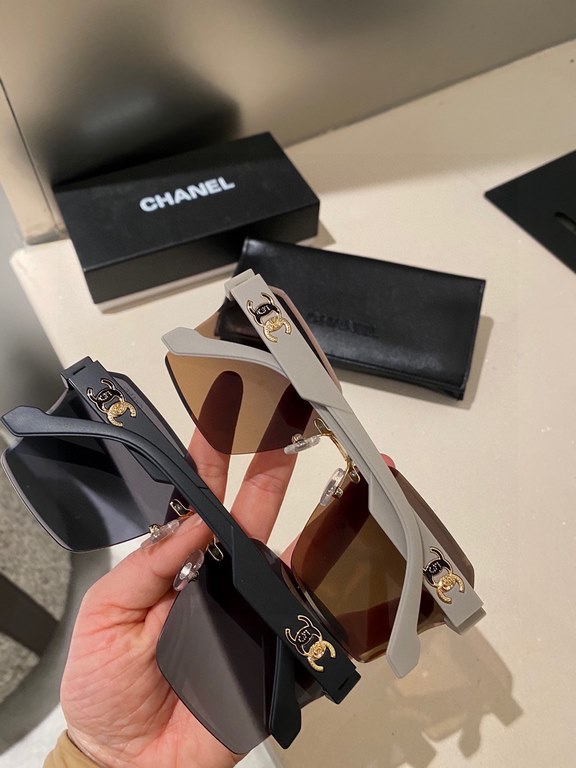 Chanel new models! New shipment! New model shipment!  Women's HD thickened polarized sunglasses     High quality TR-90 frames Fashionable and versatile!5188