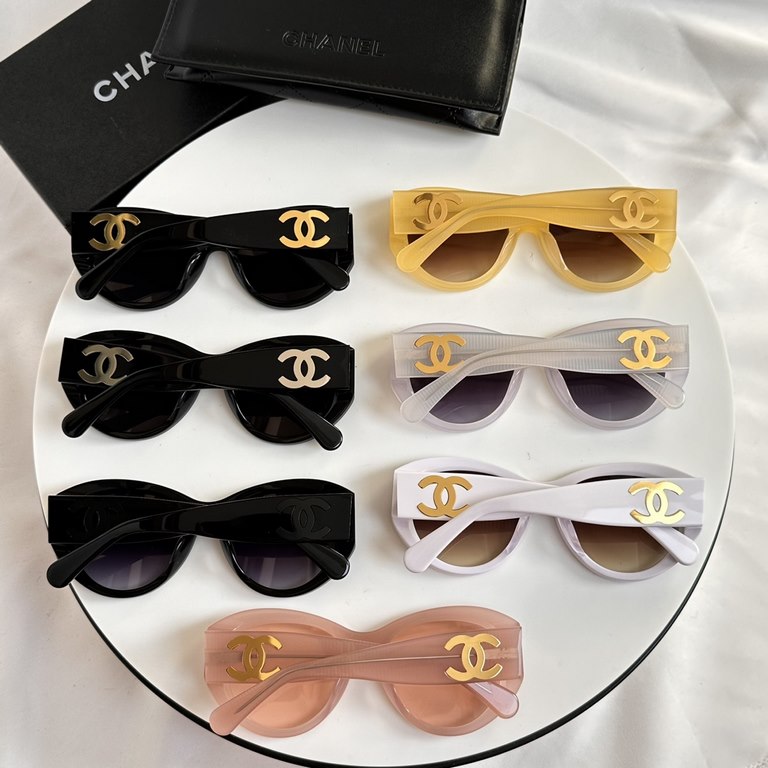 A glance into the summer of the whole network debut   high version of the late but to theChanel2024 summer new arrivals The current very hot grandma fragranceChanel CH5492 sunglasses SIZE54 mouth 19-140