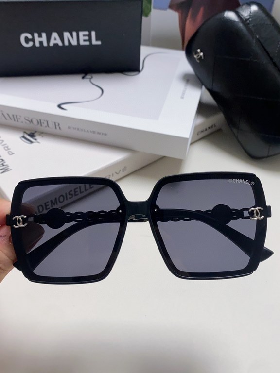 Chanel Chanel 2024 new polarized sunglasses fashion women's sunglasses Xiao Xiangfeng the same weaving chain mirror leg trend sunshade sun protection