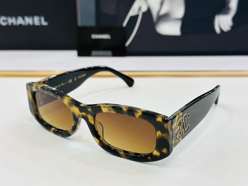 【CHANE香家】MODELCH5525 Size52 口19-140     Perfect Quality   L Unique Design    Sunglasses