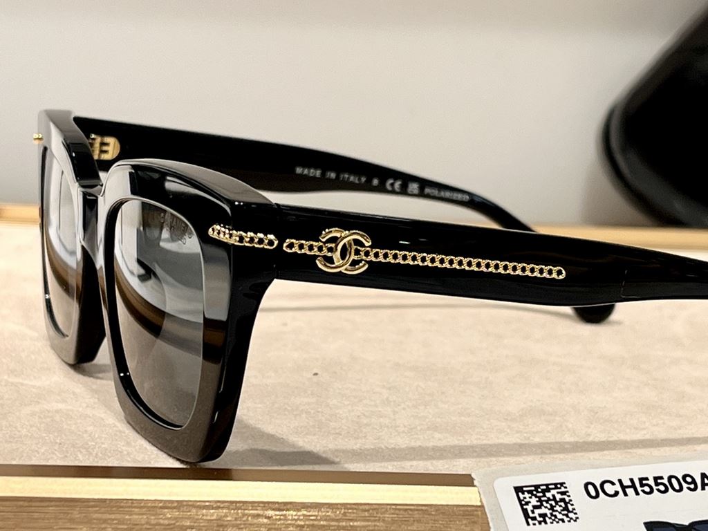 Specific polarized nylon lensesPolarizedCHAN Chanel Double C Women's Sunglasses CH5509Size51-22-140