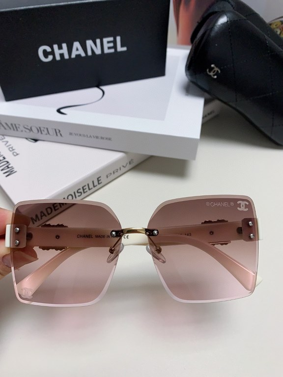 Chanel Chanel net red explosion sunglasses  , sunshade to modify the face god weapon