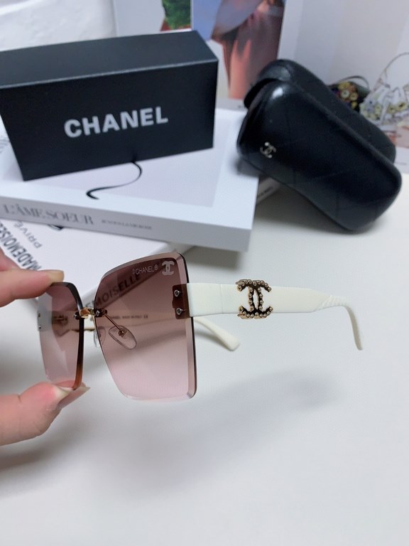 Chanel Chanel net red explosion sunglasses  , sunshade to modify the face god weapon