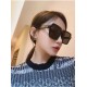 Chanel large frame sunglasses sunglasses Classic square box design, not pick face type, whether with a coat or a dress are very temperament polarized lenses to prevent UV Model CH1954