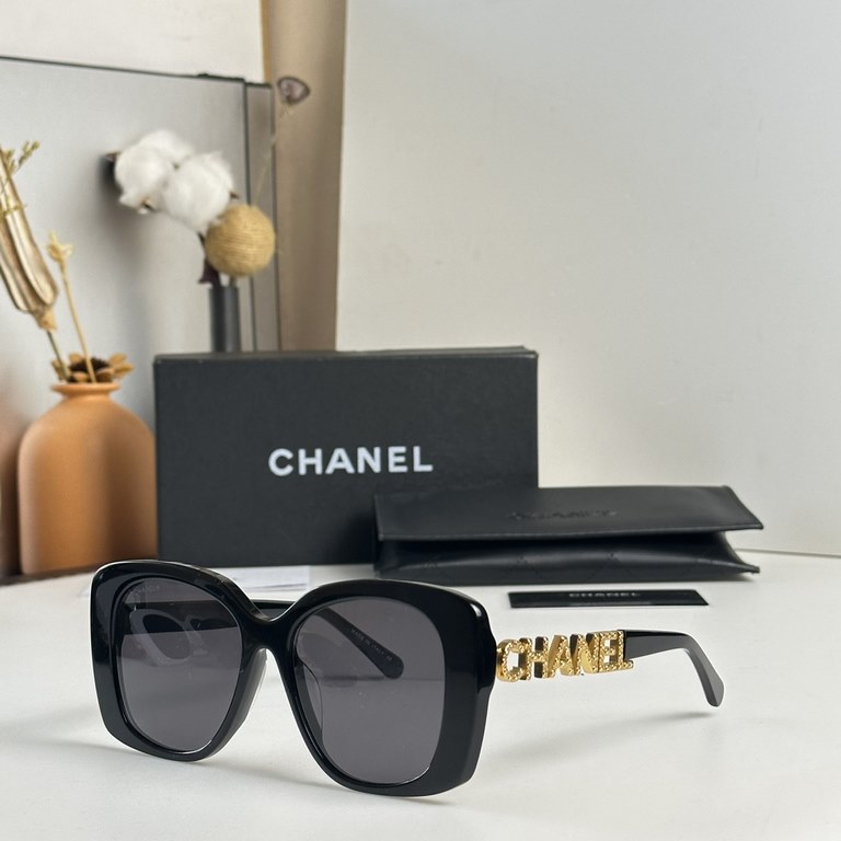 The original single authentic with diamonds. Goods high quality Barcode two-dimensional bag packaging This year's hot models [CHANEL] CHANEL CH5422B fashion sunglasses   CHANEL rectangular sunglasses letters mirror leg l