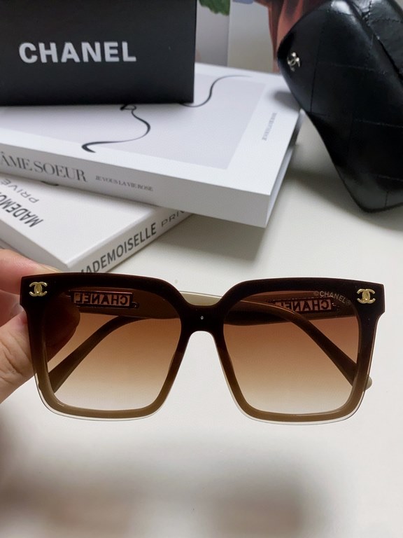 Chanel Chanel sunglasses   round face treasure look over, super cover meat face, show face small Chuan Xiao Xiangfeng style 24 new large square frame sunglasses versatile skinny, huge show face is small!Big face, round f