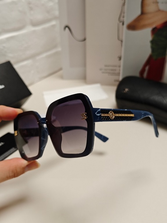 CHANEL Chanel 2024 new small perfume style sunglasses female UV protection driving special polarized glasses senior sense of big brand sunglasses