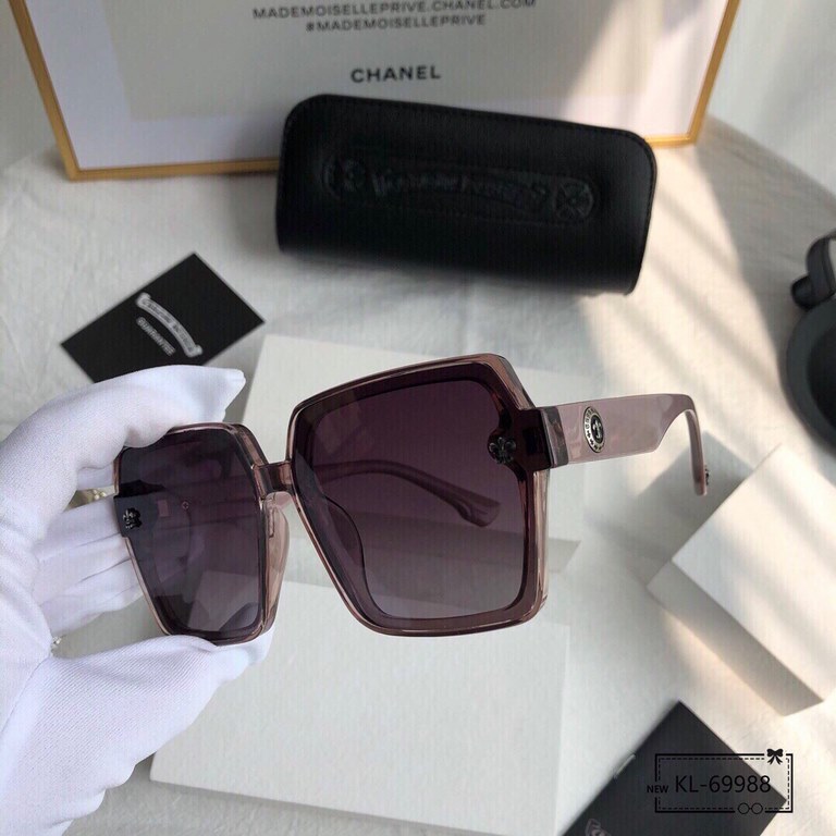 . [Chrome heart - Crow Heart] . [Polaroid Resin Polarized Lenses] . [TR Frames-Lightweight and comfortable to wear]  . . [size 64-12-150,]. . [Original sealed packaging   new sunglasses to reduce the burden of glare, blo